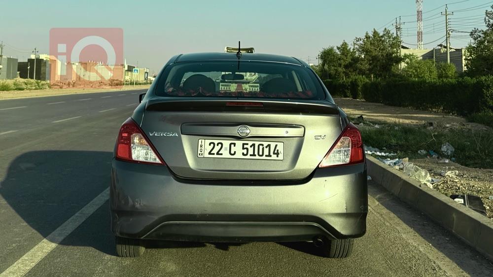 Nissan Versa